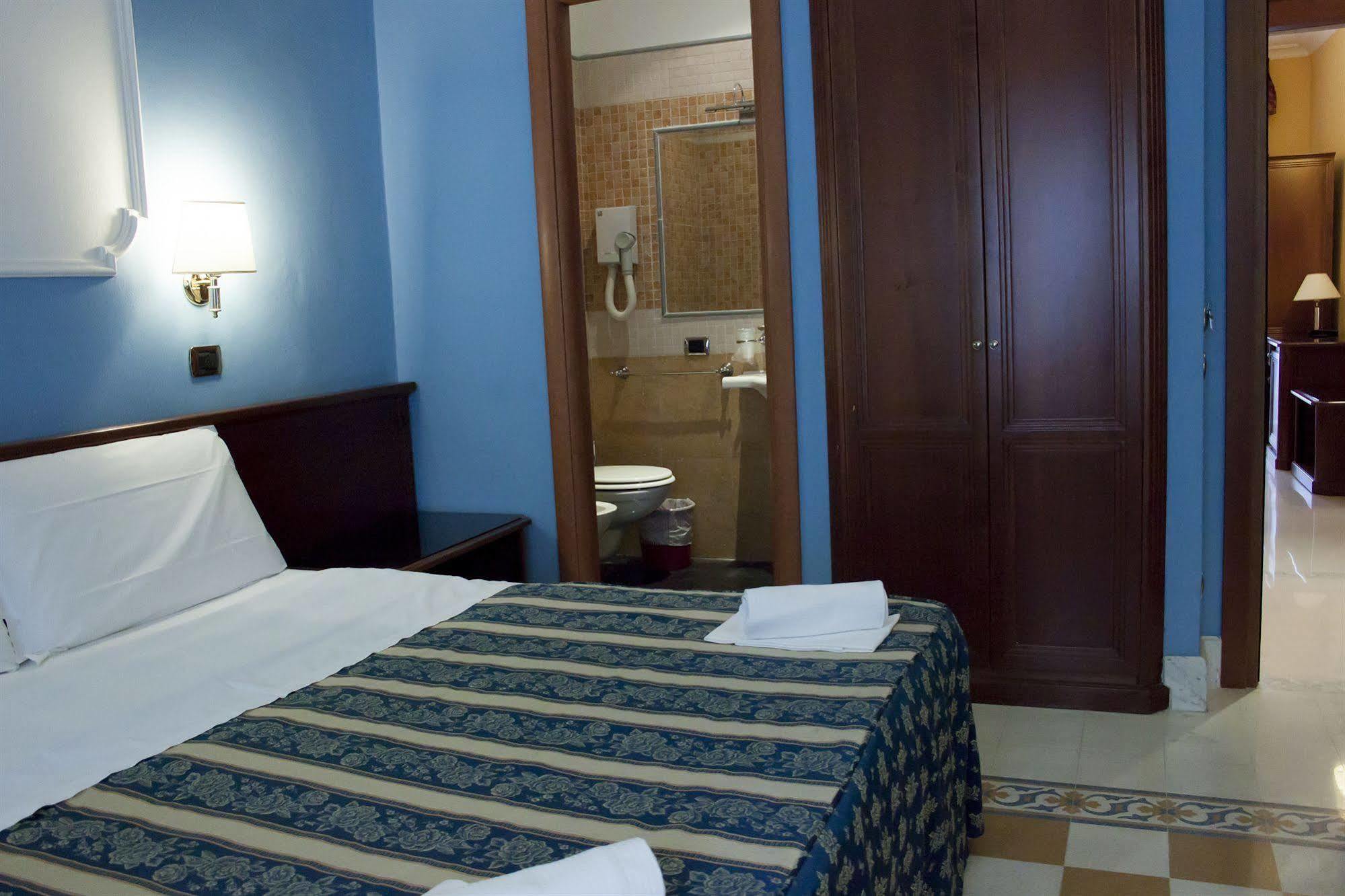 Clara Domus Hotel Rome Exterior photo