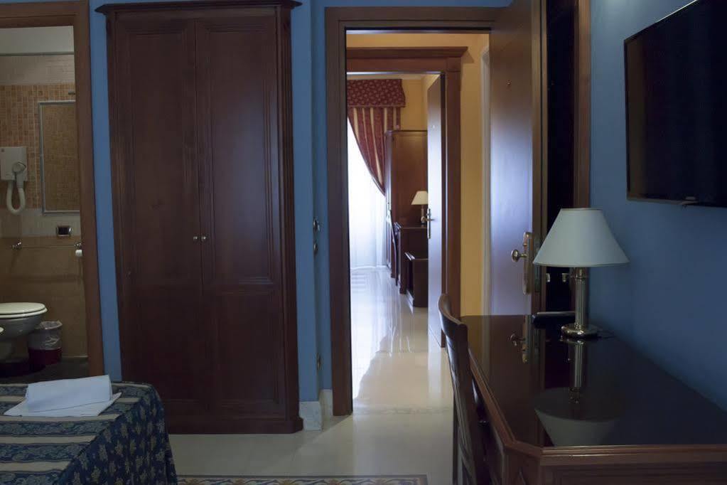 Clara Domus Hotel Rome Exterior photo